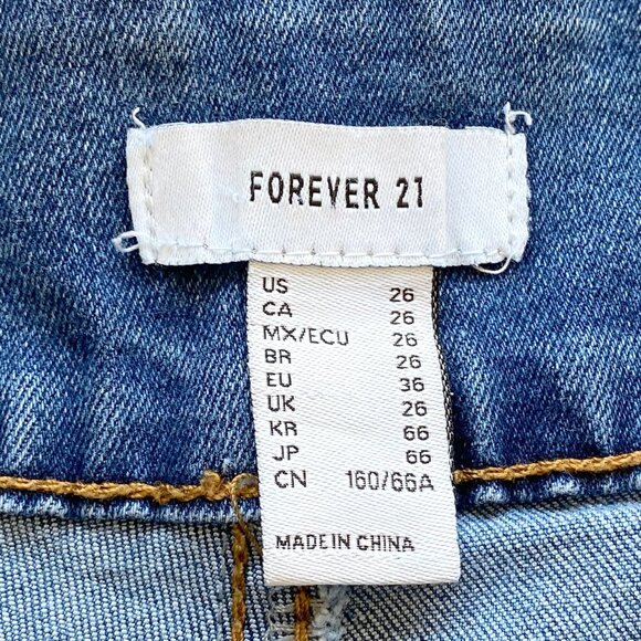 Forever 21 Womens Up Lyfter Denim Shorts 26 Cuffed Medium Wash Slimming Lifting - Picture 6 of 11